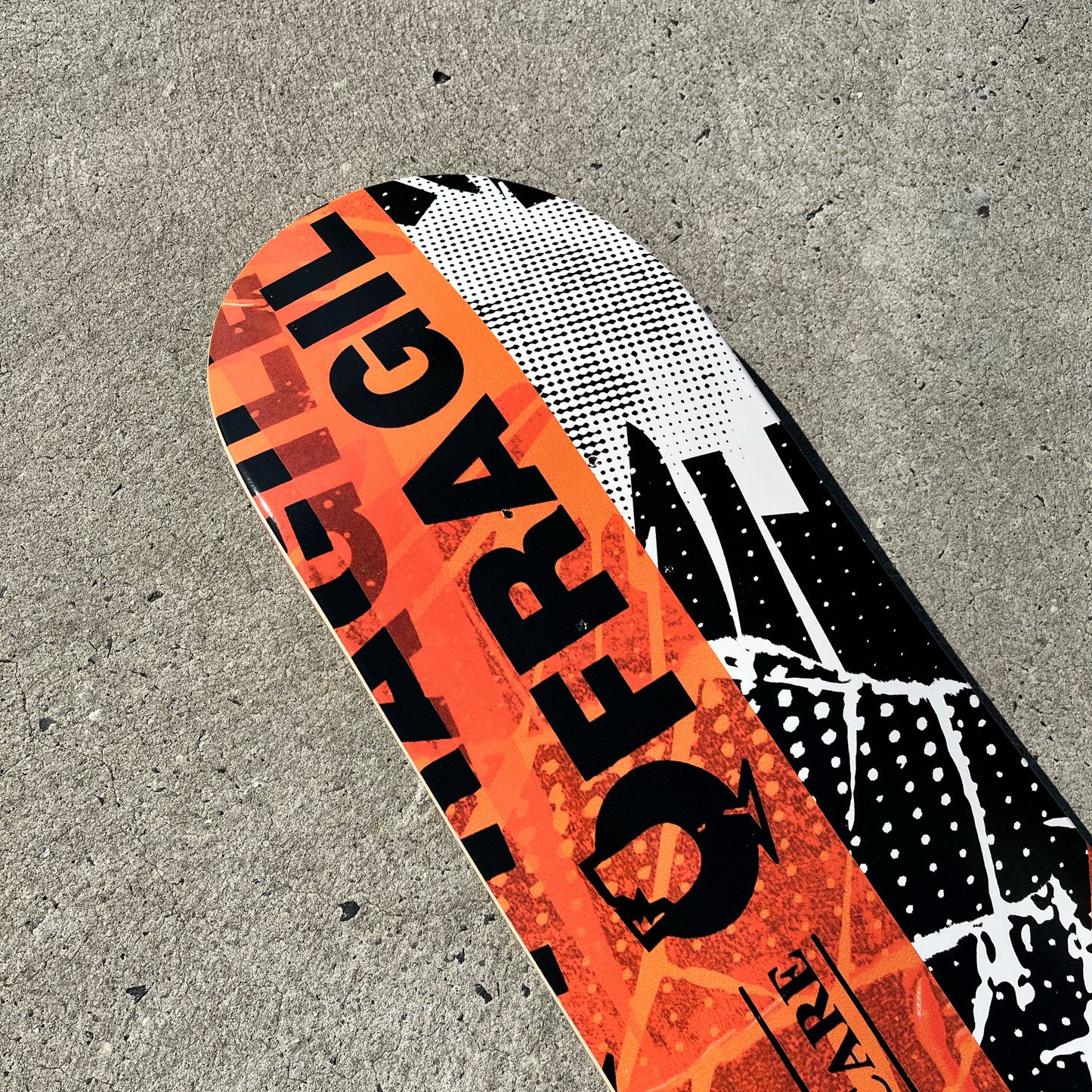 FRAGILE SKATE DECK